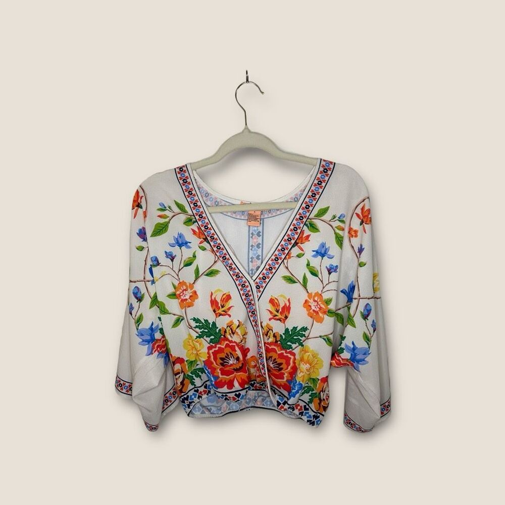 Flying Tomato Kimono Wrap Top Size Small BohoCream Red Floral Crop Wide Sleeves - Picture 1 of 4